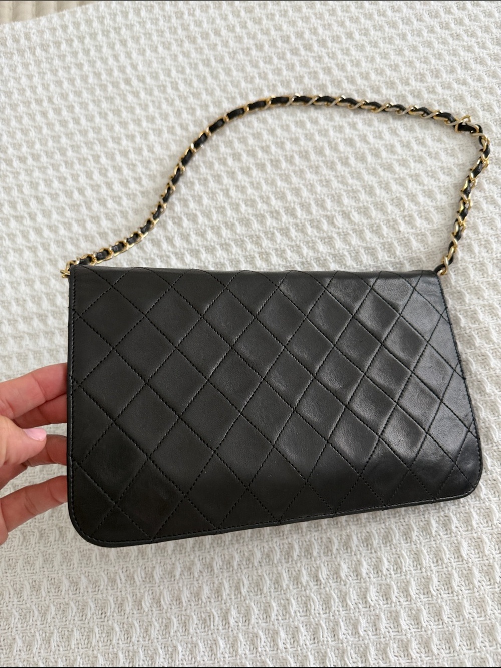 Vintage lamb skin CHANEL bag - Picture 9 of 9
